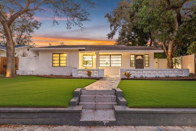 181 20TH AVENUE N, St Petersburg, FL 33704