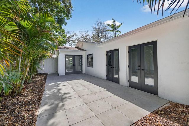 181 20TH AVENUE N, St Petersburg, FL 33704