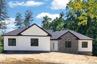 15157 Worden Rd., Holly, MI 48442