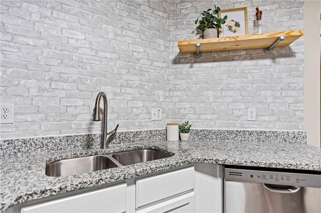 3637 Oakland Spring Court, Snellville, GA 30039