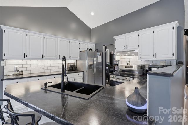 107 Shawnee Trail, Maiden, NC 28650