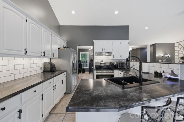 107 Shawnee Trail, Maiden, NC 28650