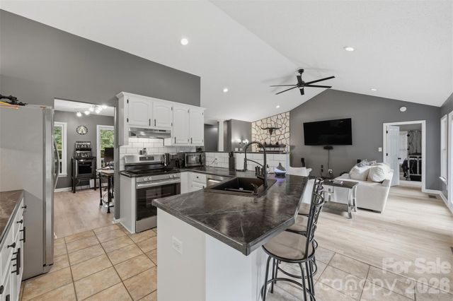 107 Shawnee Trail, Maiden, NC 28650