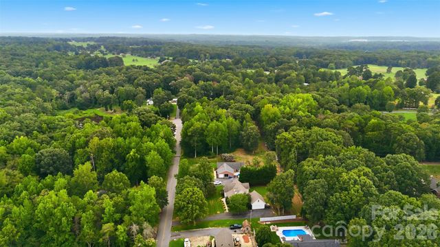 107 Shawnee Trail, Maiden, NC 28650