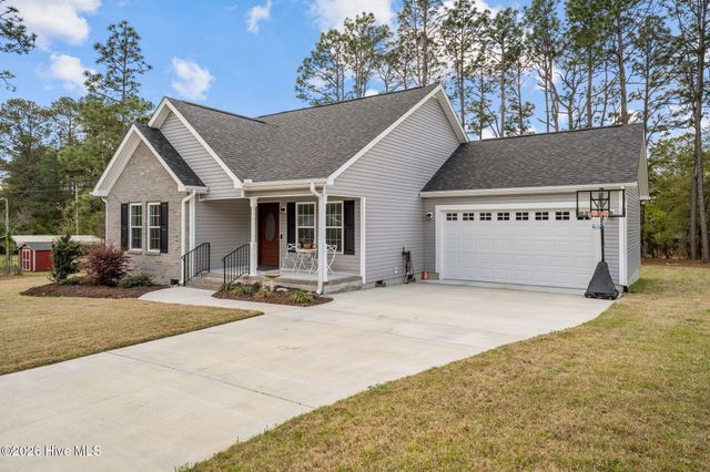 106 Walnut Avenue, Hamlet, NC 28345