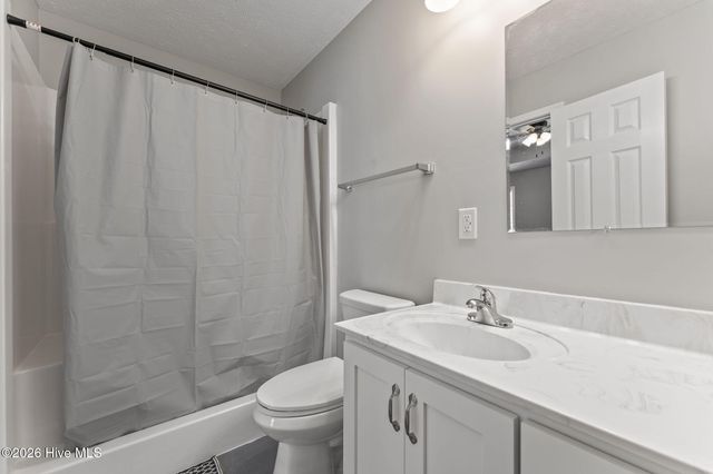 106 Walnut Avenue, Hamlet, NC 28345