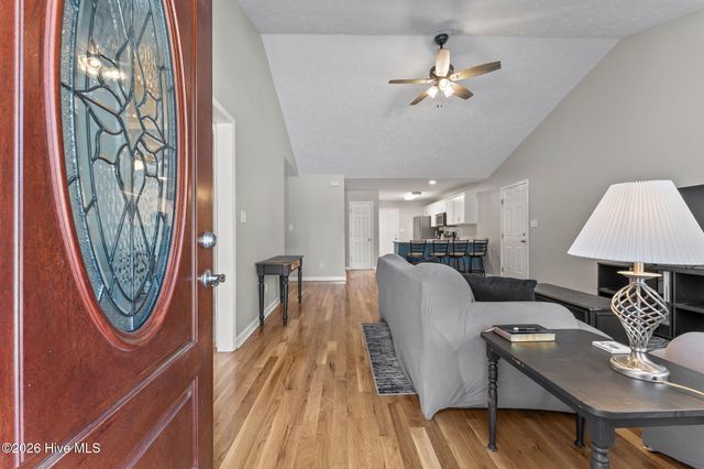 106 Walnut Avenue, Hamlet, NC 28345