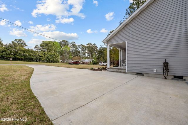 106 Walnut Avenue, Hamlet, NC 28345