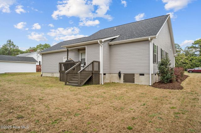 106 Walnut Avenue, Hamlet, NC 28345
