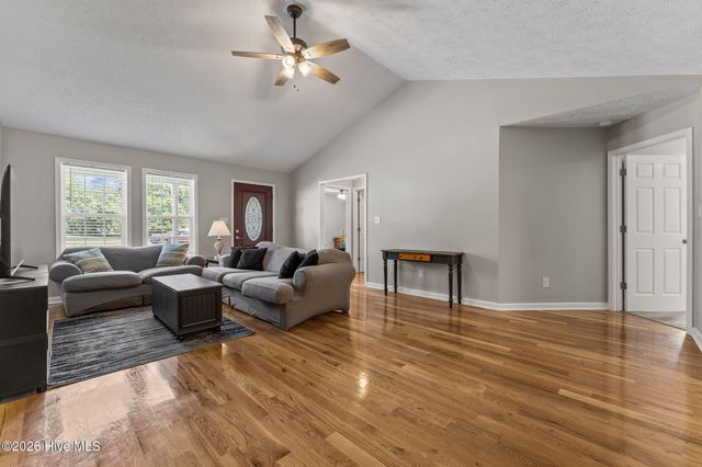 106 Walnut Avenue, Hamlet, NC 28345