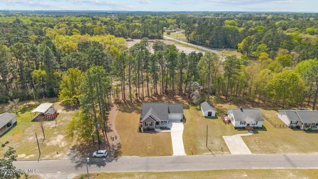 106 Walnut Avenue, Hamlet, NC 28345