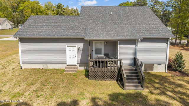 106 Walnut Avenue, Hamlet, NC 28345
