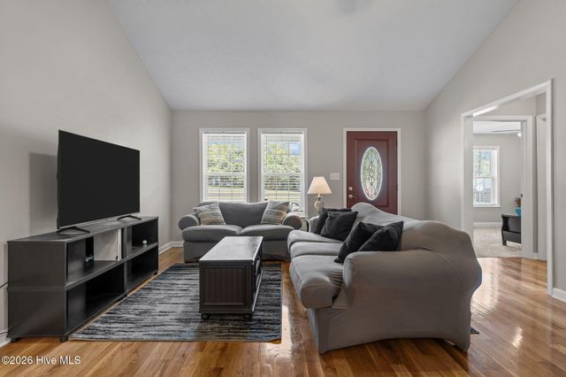 106 Walnut Avenue, Hamlet, NC 28345