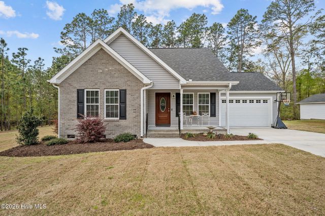 106 Walnut Avenue, Hamlet, NC 28345