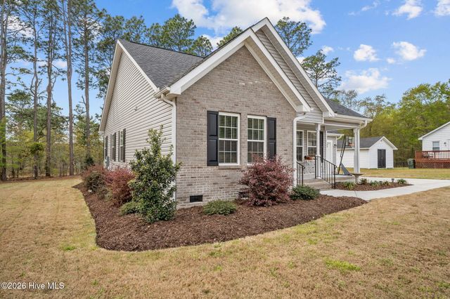 106 Walnut Avenue, Hamlet, NC 28345