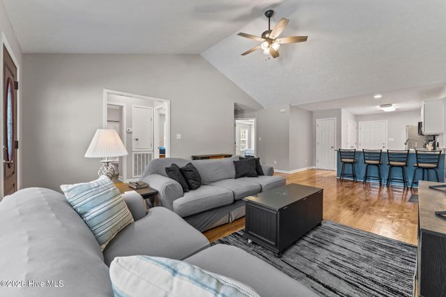 106 Walnut Avenue, Hamlet, NC 28345