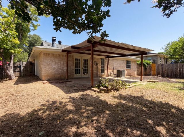5608 Cherilee Lane, Haltom City, TX 76148