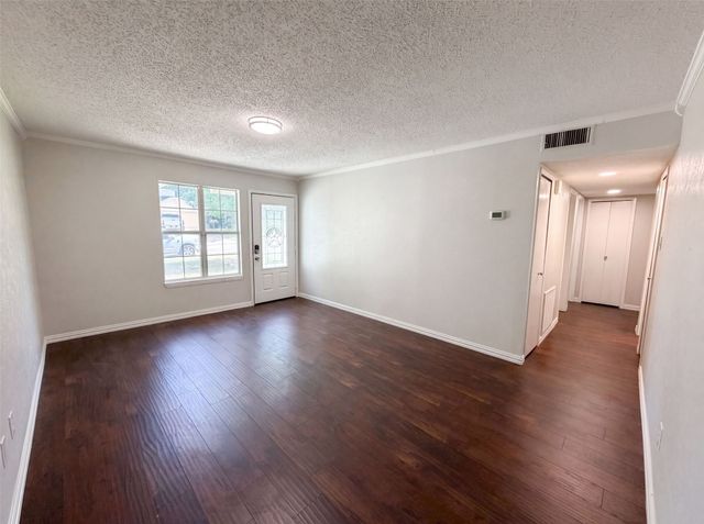 5608 Cherilee Lane, Haltom City, TX 76148