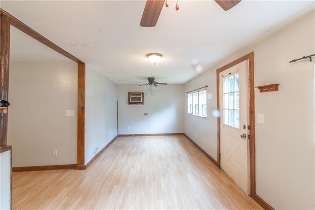 600 S Olive Street, Holden, MO 64040