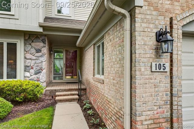 105 Hampton Court, Northville, MI 48168
