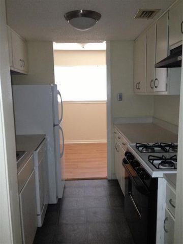 706 W 34th ST 102, Austin, TX 78705