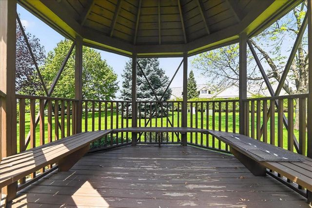 1198 Sawyer Way, Sun Prairie, WI 53590
