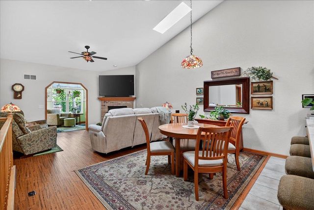 1198 Sawyer Way, Sun Prairie, WI 53590
