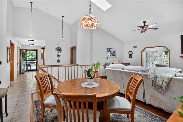 1198 Sawyer Way, Sun Prairie, WI 53590
