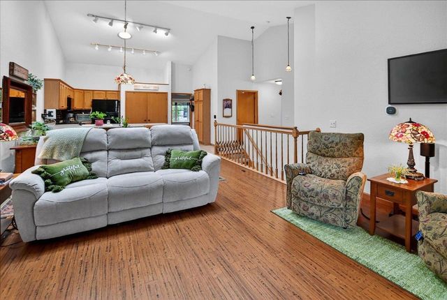 1198 Sawyer Way, Sun Prairie, WI 53590