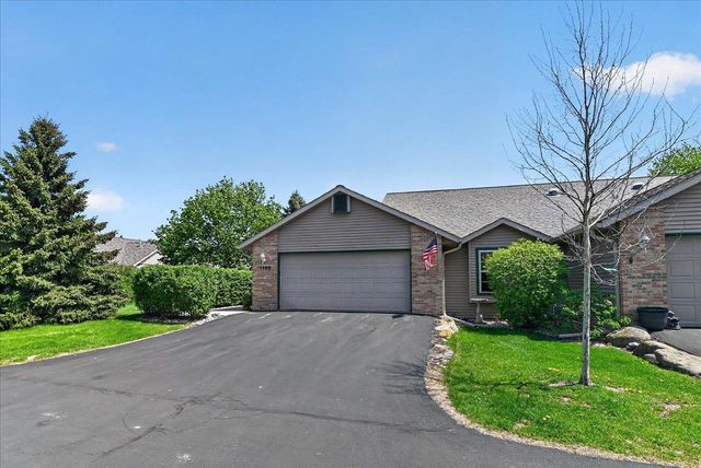 1198 Sawyer Way, Sun Prairie, WI 53590
