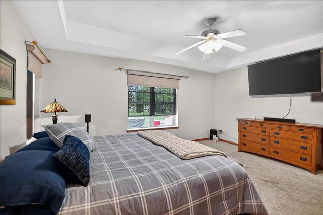 1198 Sawyer Way, Sun Prairie, WI 53590