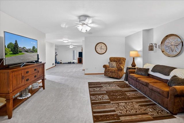 1198 Sawyer Way, Sun Prairie, WI 53590