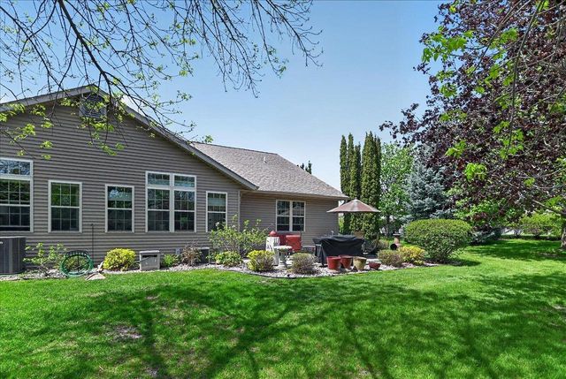 1198 Sawyer Way, Sun Prairie, WI 53590