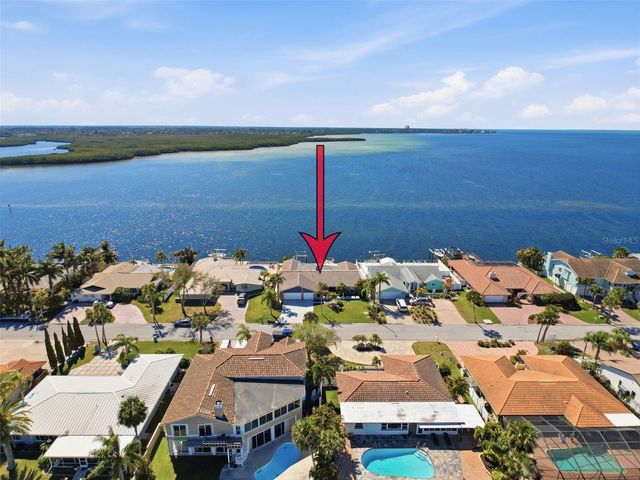 4936 SOUTHSHORE DRIVE, New Port Richey, FL 34652