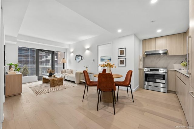 33-71 Prince street 6B, Flushing, NY 11354