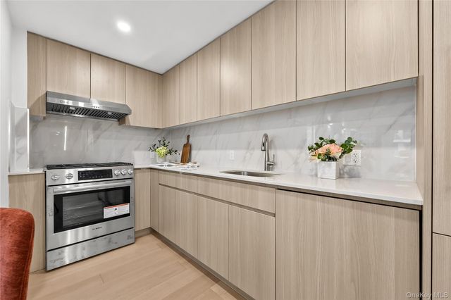 33-71 Prince street 6B, Flushing, NY 11354