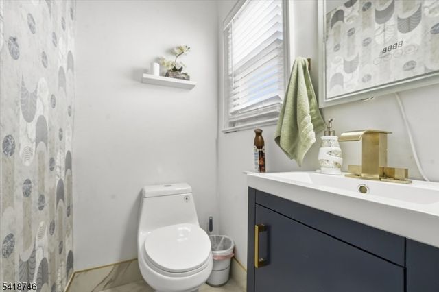 415 19Th Ave, Paterson City, NJ 07504