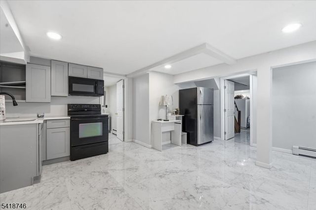 415 19Th Ave, Paterson City, NJ 07504