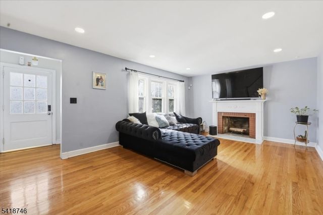 415 19Th Ave, Paterson City, NJ 07504