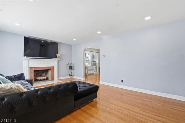 415 19Th Ave, Paterson City, NJ 07504