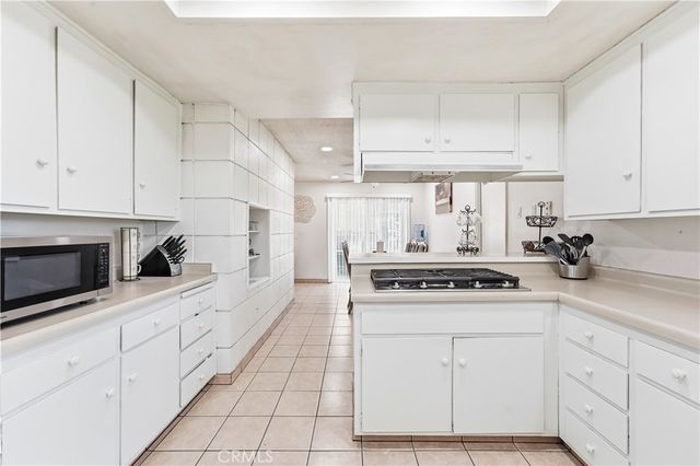 860 S Chantilly, Anaheim, CA 92806