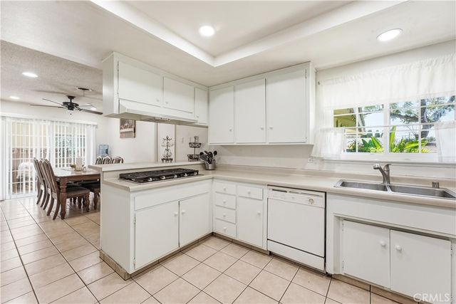860 S Chantilly, Anaheim, CA 92806
