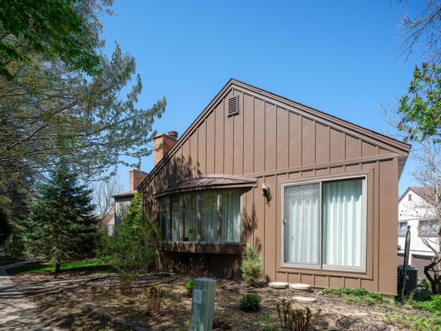 215 Elton Hills Drive NW 35, Rochester, MN 55901