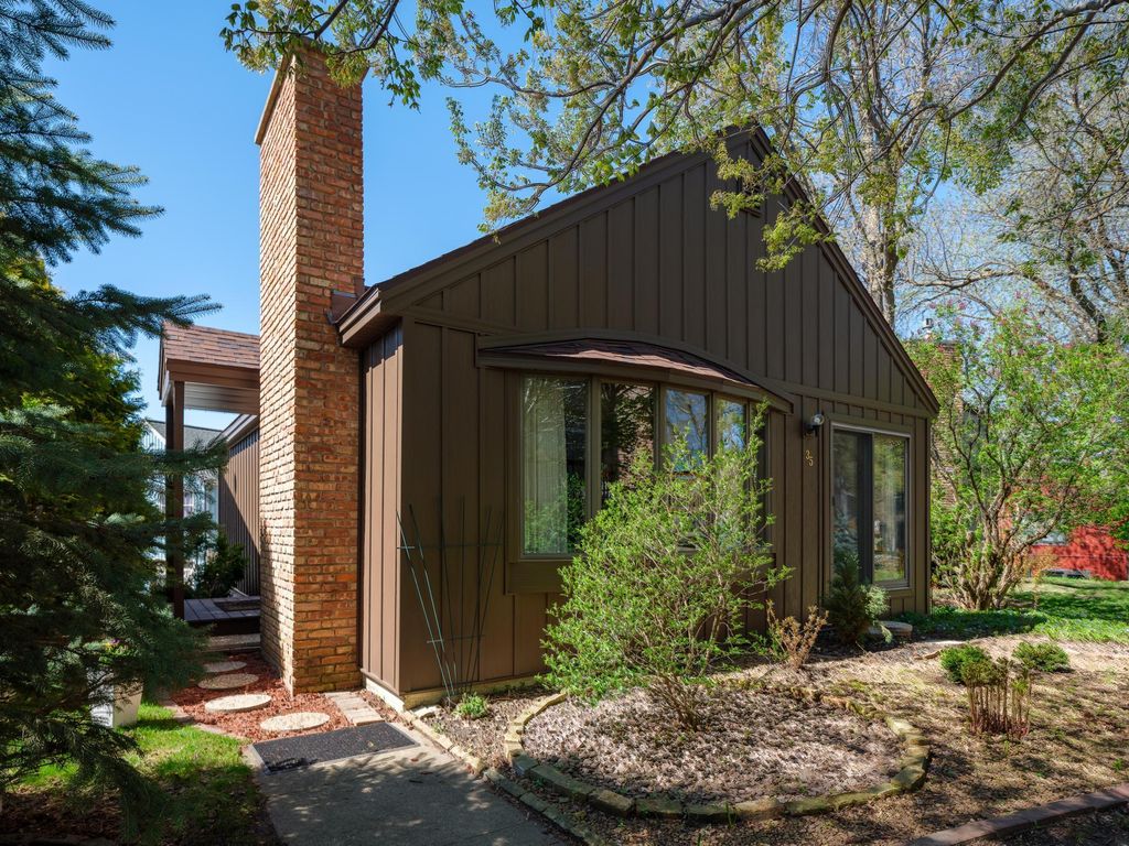 215 Elton Hills Drive NW 35, Rochester, MN 55901