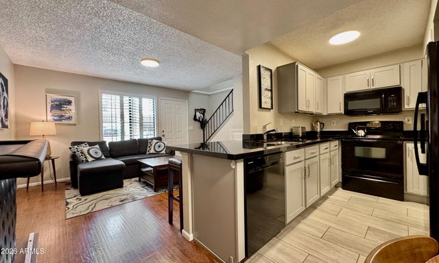 8625 E BELLEVIEW Place 1117, Scottsdale, AZ 85257