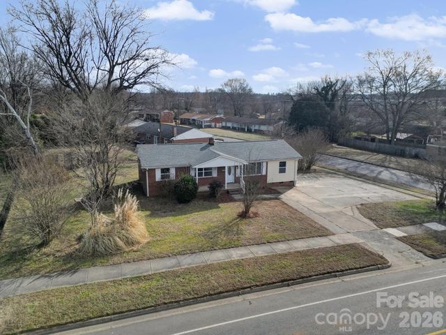 328 Old Concord Road, Salisbury, NC 28144