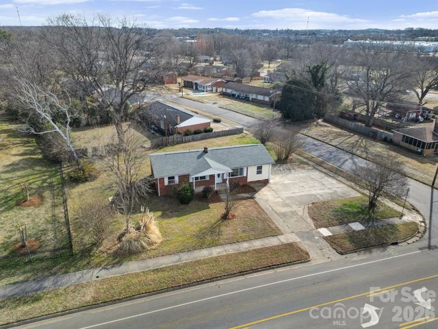 328 Old Concord Road, Salisbury, NC 28144