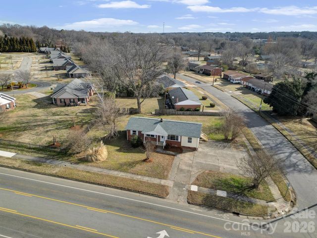 328 Old Concord Road, Salisbury, NC 28144