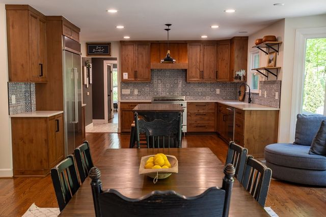 6001 Andover Dr, Nashville, TN 37215