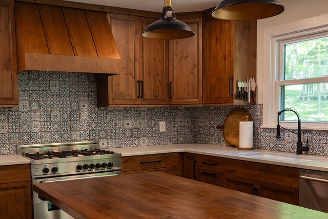 6001 Andover Dr, Nashville, TN 37215